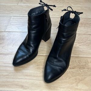 Stuart Weitzman Black leather ankle boots size 7